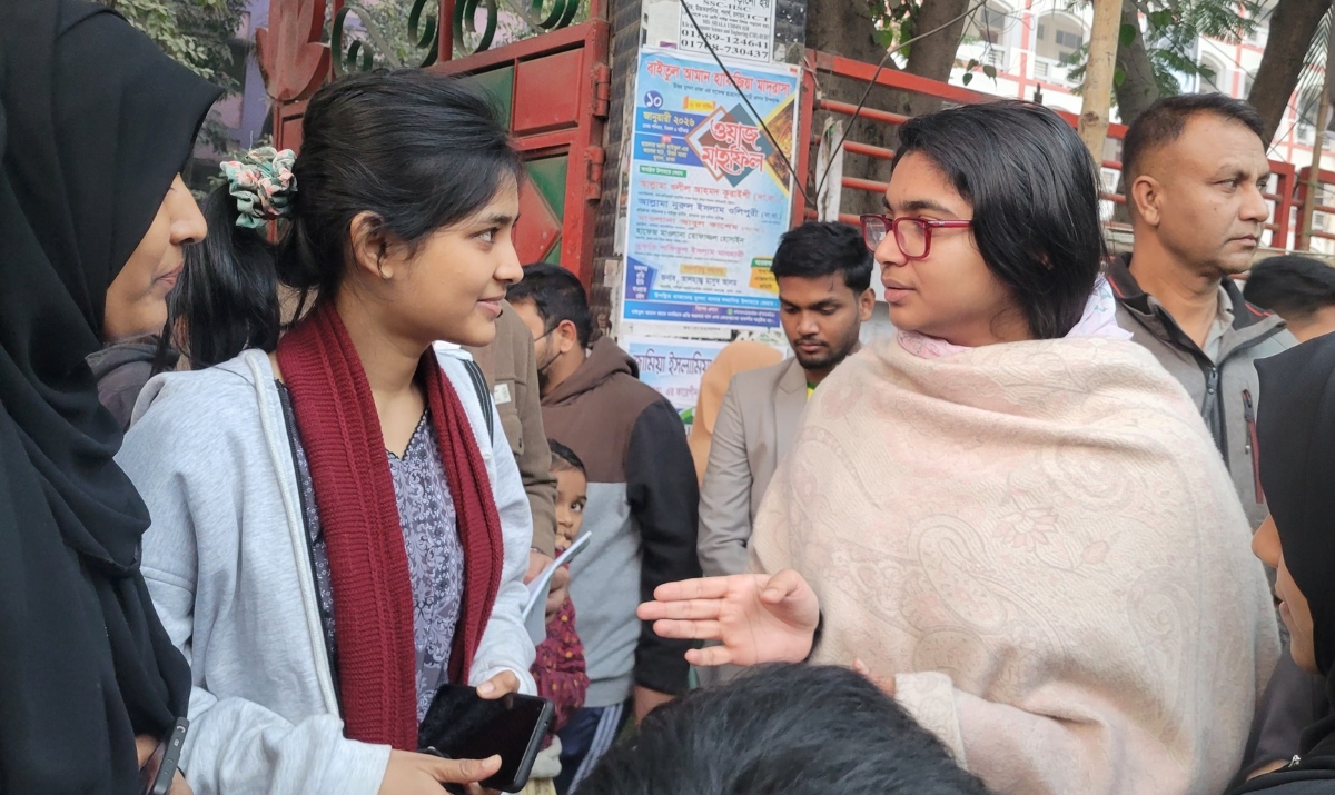 শুধু দেখা করার জন্য একজন ছয়তলা থেকে নেমে এসেছেন: তাসনিম জারা