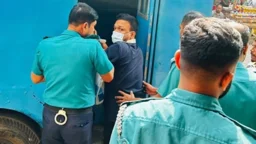 আত্মসমর্পণের পর কারাগারে পুলিশের তালিকাভুক্ত সন্ত্রাসী বগা