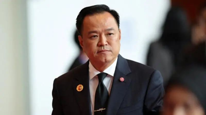Thai PM dissolves parliament to 'return power to the people'