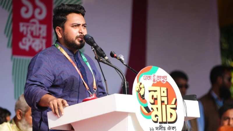 বিএনপি সরকার গণতান্ত্রিক ব্যবস্থা ধ্বংসের দিকে নিয়ে যাচ্ছে: নাহিদ ইসলাম