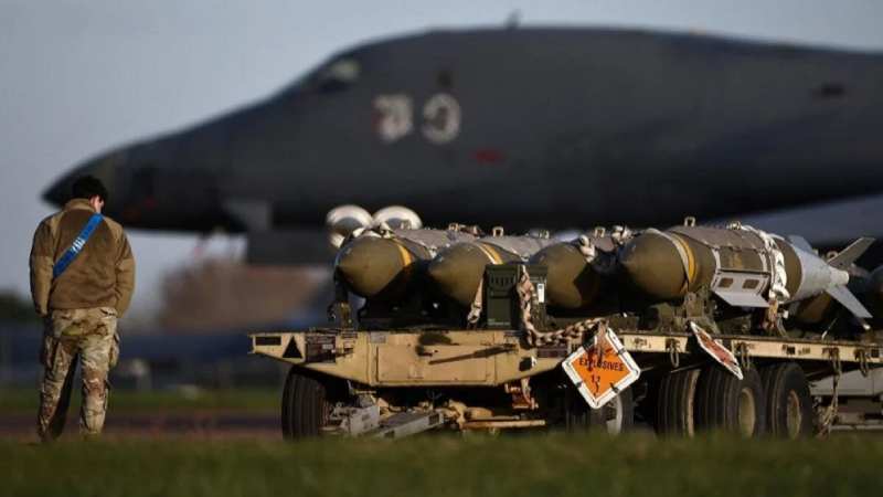 US weapons