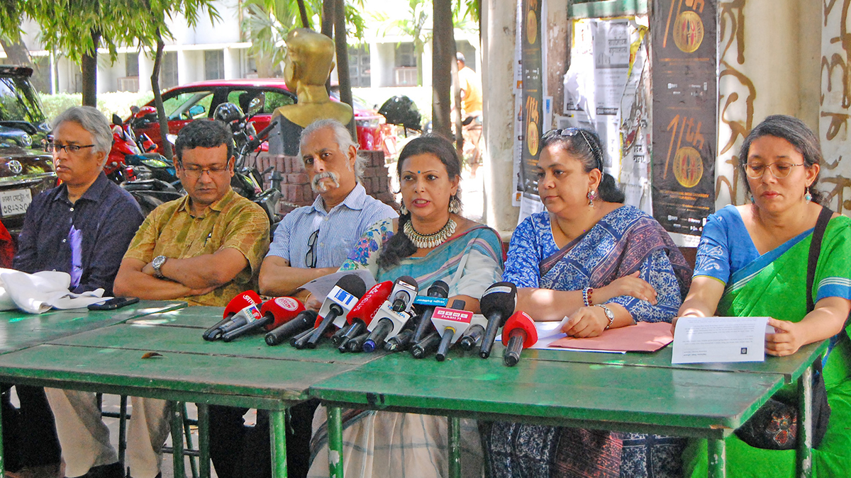 ডাকসু প্রার্থীকে ‘গণধর্ষণে’র হুমকিদাতার শাস্তি দাবি শিক্ষক নেটওয়ার্কের