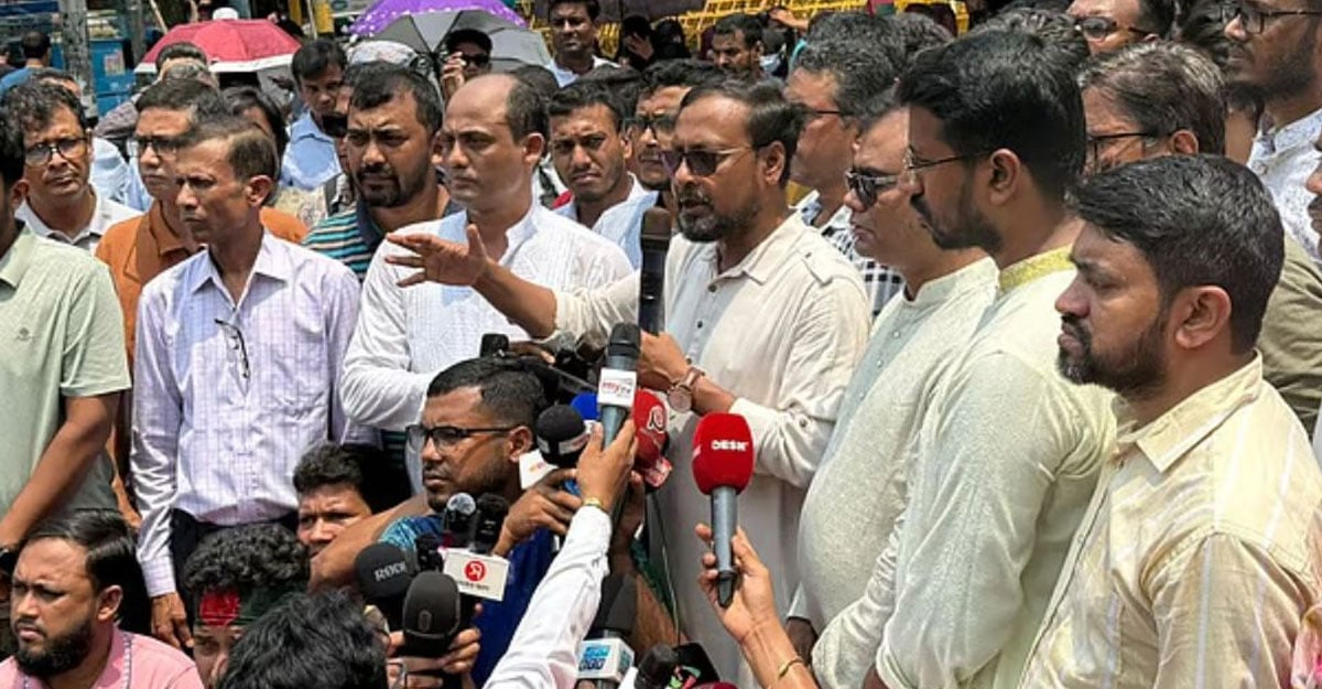 দাবি আদায় না হওয়া পর্যন্ত কাকরাইল মোড়ে অবস্থানের ঘোষণা