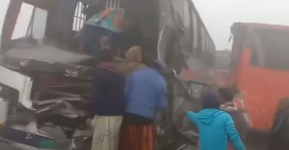 মহাসড়কে একে একে ৬ গাড়ি দুর্ঘটনার কবলে