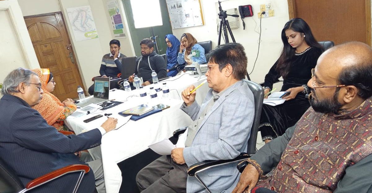 চাঁদার দোহাই দিয়ে দ্রব্যমূল্য বৃদ্ধিতে ব্যবসায়ীরা সফল: ড. খুরশিদ আলম