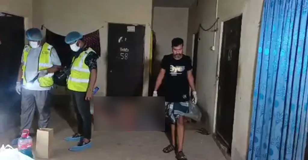 ভবনের দ্বিতীয় তলার এই কক্ষ থেকে লাশগুলো উদ্ধার করা হয়। ছবি: সংগৃহীত
