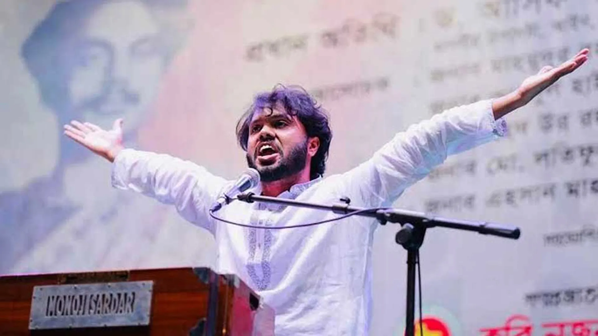 ওসমান হাদিকে সিঙ্গাপুরে নিতে এয়ার অ্যাম্বুলেন্স এখন ঢাকায়