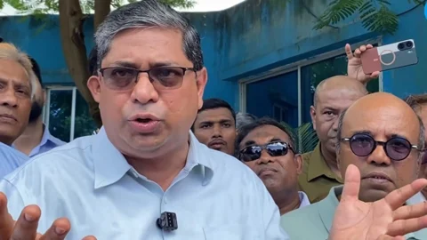 ‘কক্সবাজারের উন্নয়ন বাধাগ্রস্ত হচ্ছে একটি সংস্থার আইনি পদক্ষেপে’