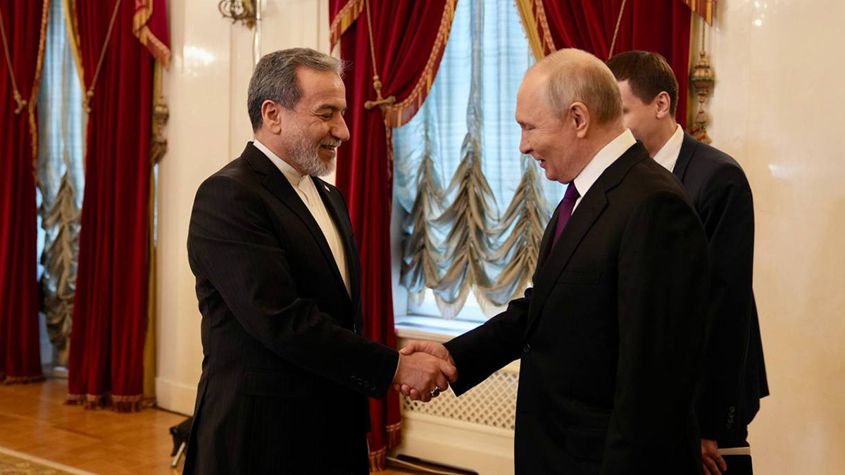 Vladimir-Putin-And-Abbas-Araghchi-Meets-At-St-Petersburg-27-04-2026
