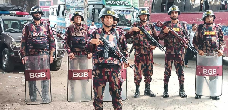 ঈদযাত্রা স্বস্তির করতে ২৩ টিম বিজিবি মোতায়েন