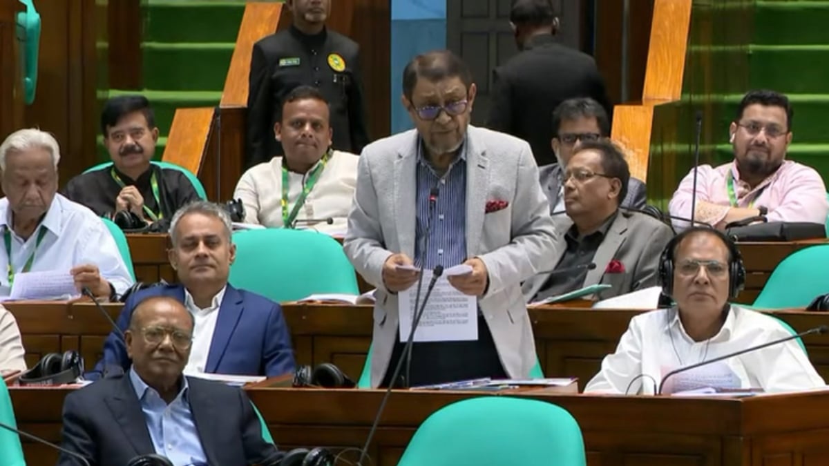 hEALTH MINISTER