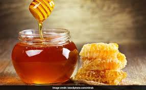 শীতকালে মধু খাওয়ার উপকারিতা