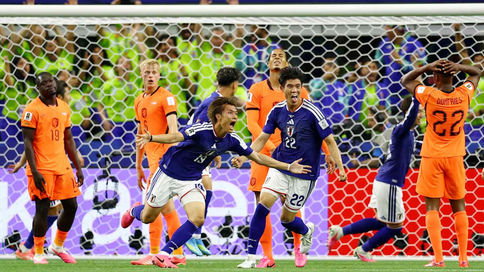 Japan ties Netherlands 2-2, lifted by late goal