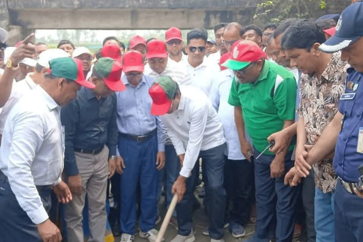 খাল খননের মাধ্যমে হতদরিদ্রদের কর্মসংস্থান সৃষ্টি হবে: ত্রাণমন্ত্রী