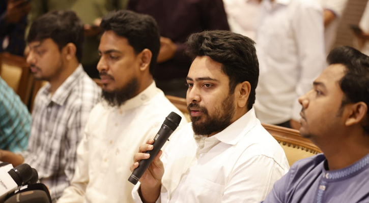 একটি দলকে সরিয়ে আরেকটি দলকে ক্ষমতায় বসাতে গণঅভ্যুত্থান হয়নি : নাহিদ