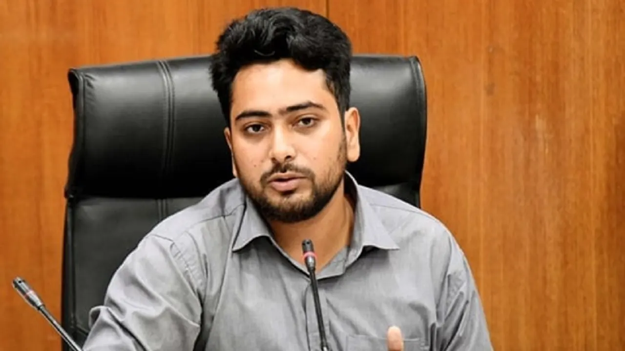 নাহিদ