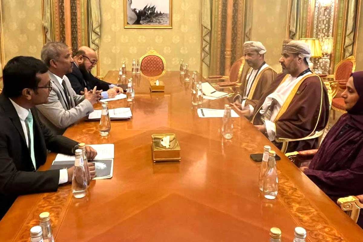 বাংলাদেশিদের জন্য ওয়ার্ক ভিসা চালুর আশ্বাস ওমানের