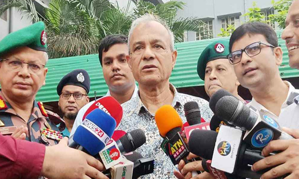 সহিংসতায় আহতরা বিশ্বমানের চিকিৎসা পাচ্ছেন: স্বরাষ্ট্র উপদেষ্টা