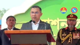 জাতীয় স্বার্থ ও আত্মমর্যাদা রক্ষায় সব দেশের সঙ্গে বন্ধুত্ব চায় বাংলাদেশ: প্রধানমন্ত্রী 