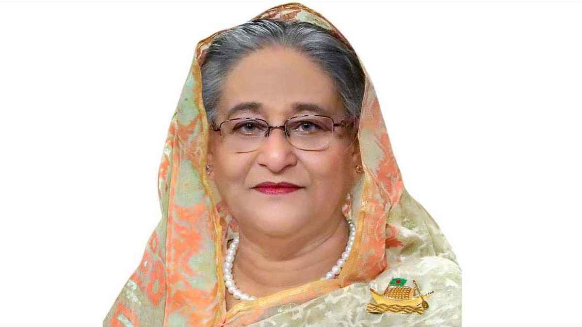 সহিংসতায় আহতদের দেখতে পঙ্গু হাসপাতালে প্রধানমন্ত্রী
