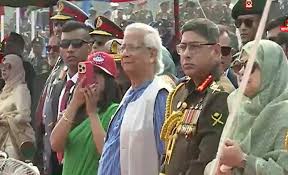 বিজয় দিবসে সশস্ত্র বাহিনীর অনুষ্ঠানে উপস্থিত প্রধান উপদেষ্টা