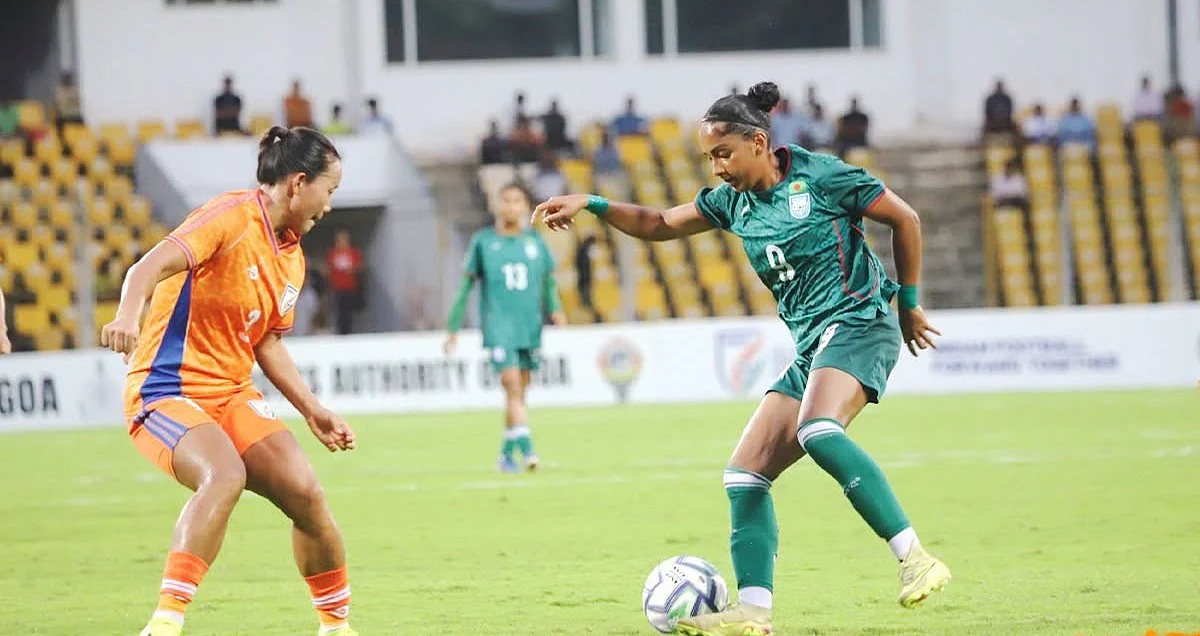 সাফের ফাইনালে ভারতের কাছে হার, হ্যাটট্রিক শিরোপার স্বপ্নভঙ্গ বাংলাদেশের