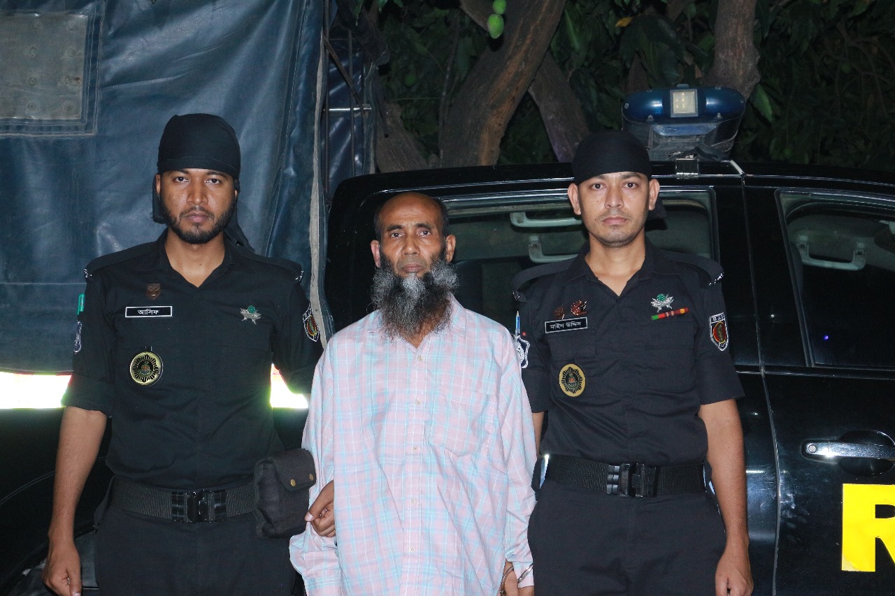 ভগ্নিপতিকে কুপিয়ে হত্যা মামলায় শ্যালক গ্রেপ্তার