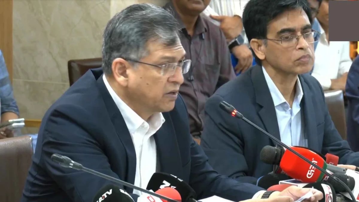 সাইবার আইনে সাংবাদিকদের বিরুদ্ধে পদক্ষেপে লাগবে আদালতের অনুমতি

