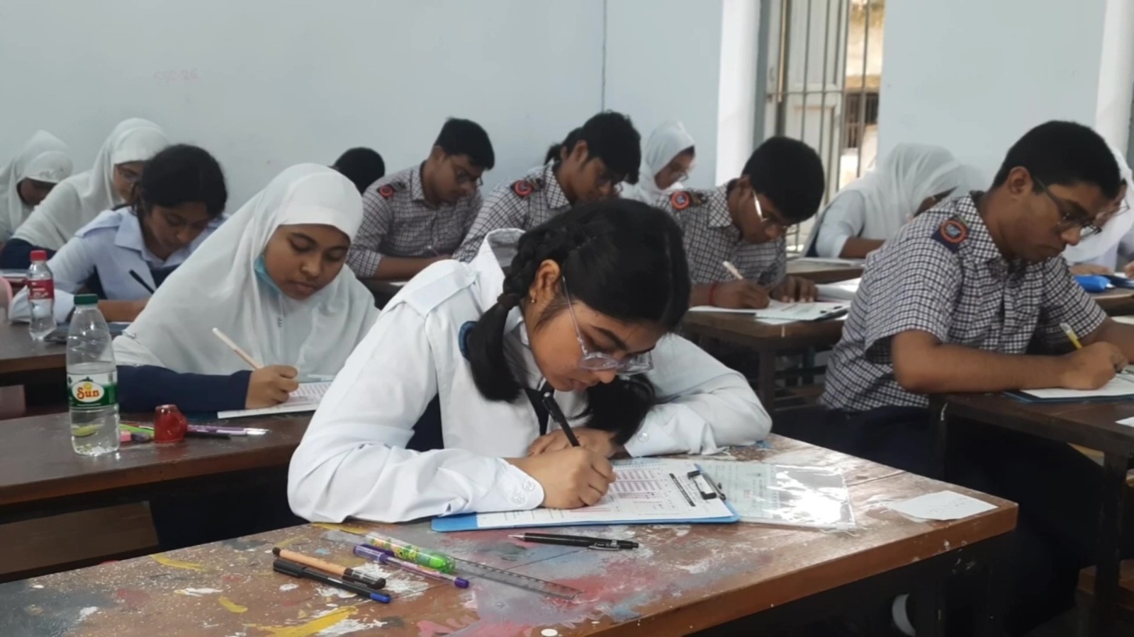 রাজশাহীতে এসএসসি পরীক্ষার প্রথম দিনে অনুপস্থিত ১৬২২